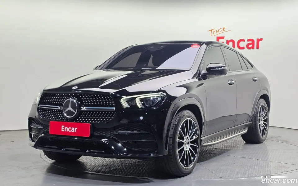 Mercedes-Benz GLE-Class GLE400d 4MATIC 2022 — фото 1, купить с доставкой в Москву
