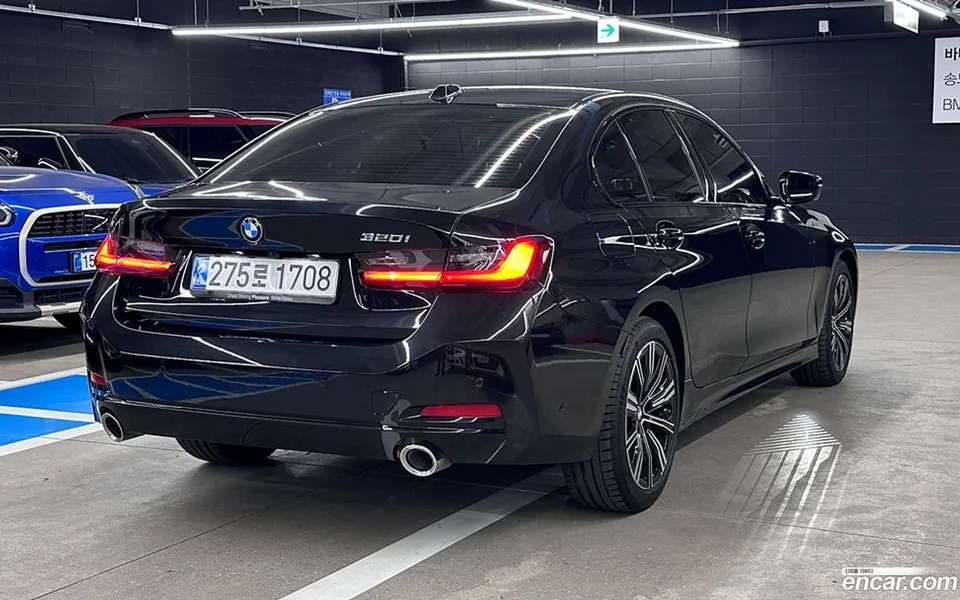 BMW 3 Series 320i 2025 — миниатюра 2