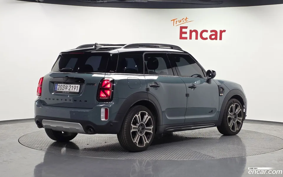 MINI Cooper S Countryman ALL4 2023 — миниатюра 2