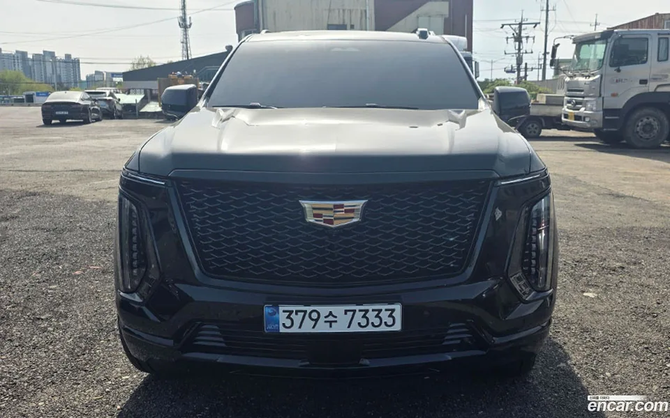 Cadillac Escalade 6.2 ESV 2026 — фото 1, купить с доставкой в Москву