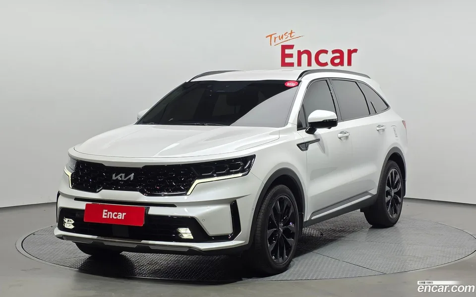 Kia Sorento 2.5T 2WD 2022 — фото 1, купить с доставкой в Москву