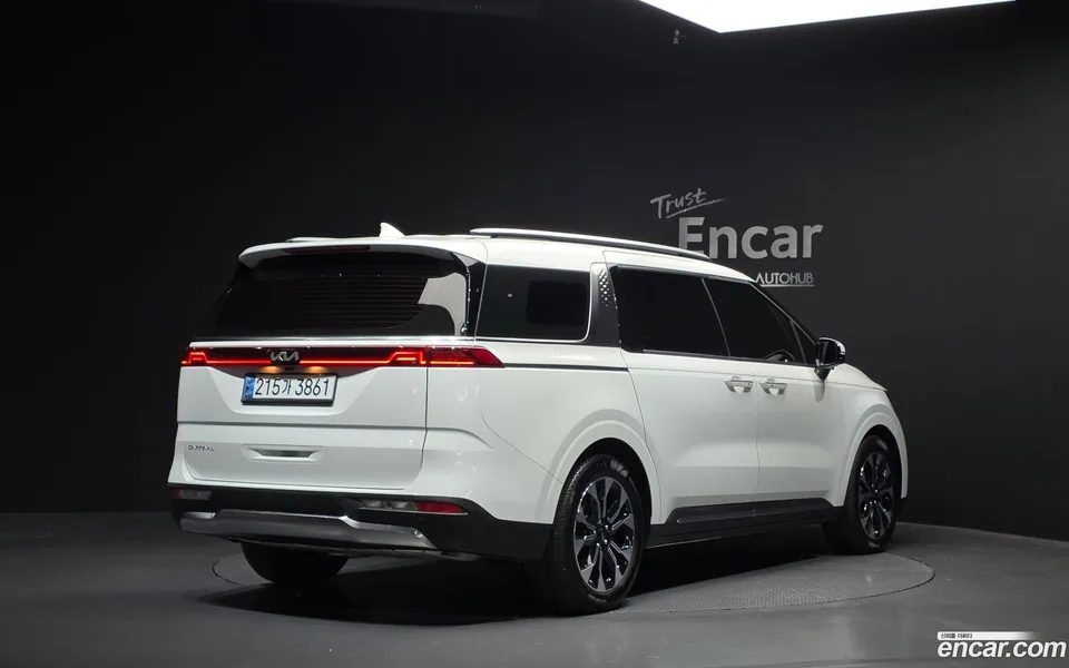 Kia Carnival 7 2022 — миниатюра 2
