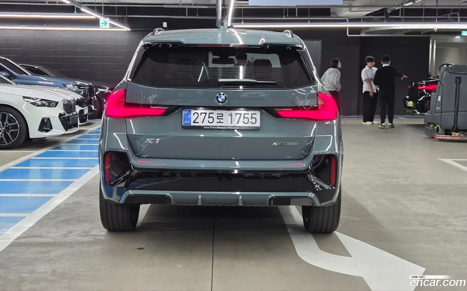 BMW X1 xDrive 20i M 2025 — миниатюра 4