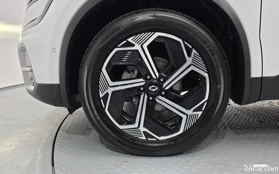 Renault Samsung QM6 2.0 GDe RE 2WD 2023 — миниатюра 5