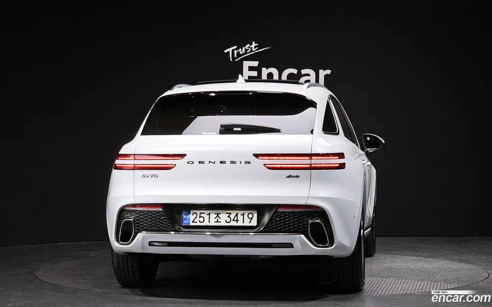 Genesis GV70 2.5T AWD 2023 — миниатюра 4