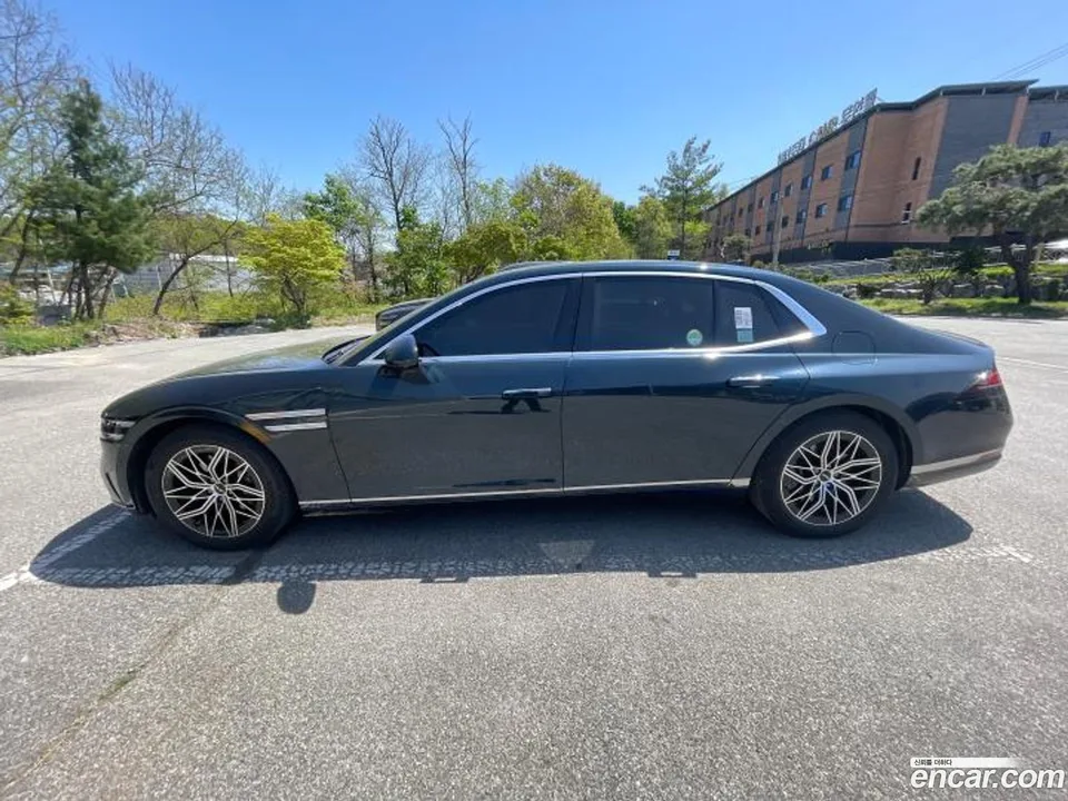 Genesis G90 3.5 AWD 2023 — миниатюра 3