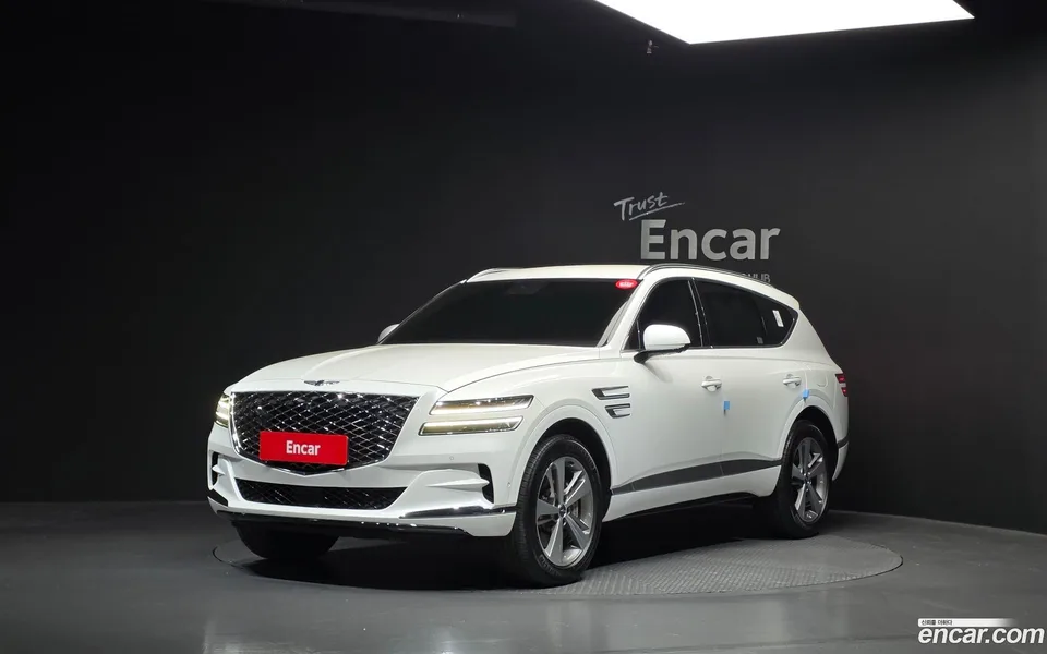 Genesis GV80 2.5T AWD 2023 — фото 1, купить с доставкой в Москву