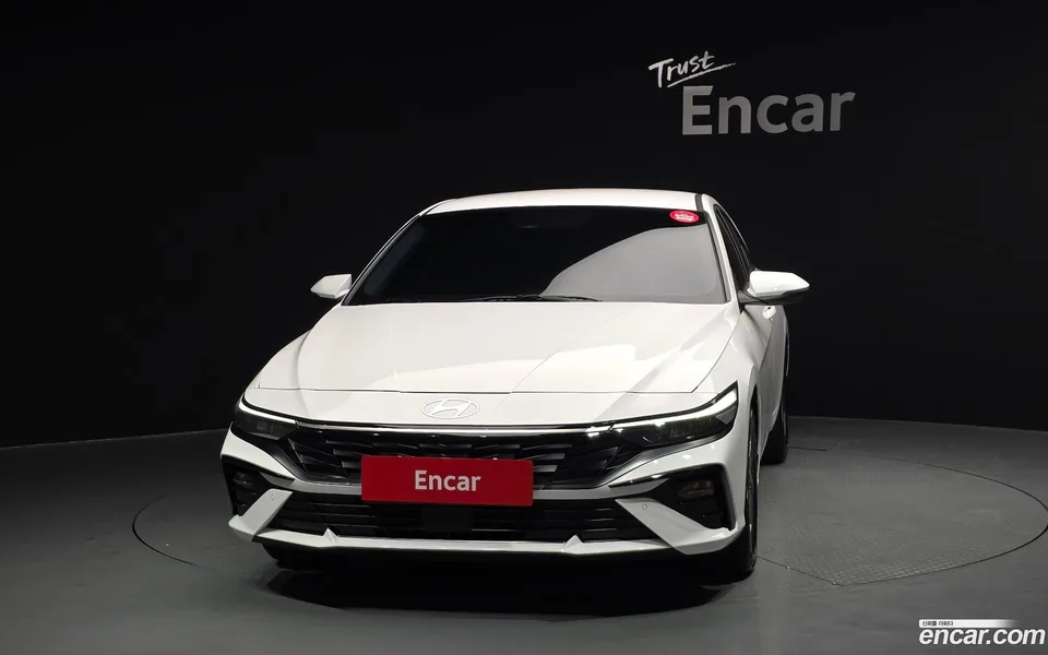 Hyundai Avante CN7 Hybrid 2025 — миниатюра 3