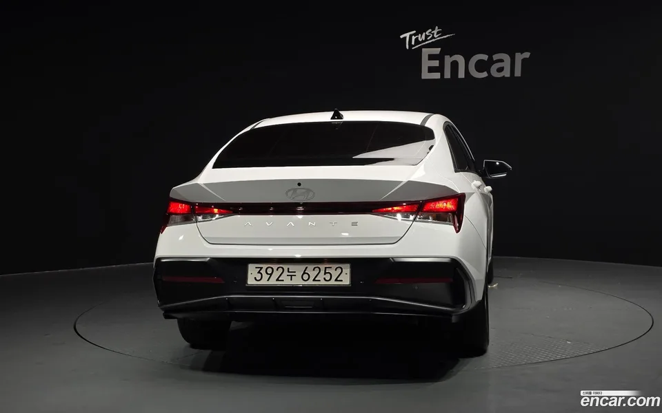 Hyundai Avante CN7 Hybrid 2025 — миниатюра 4