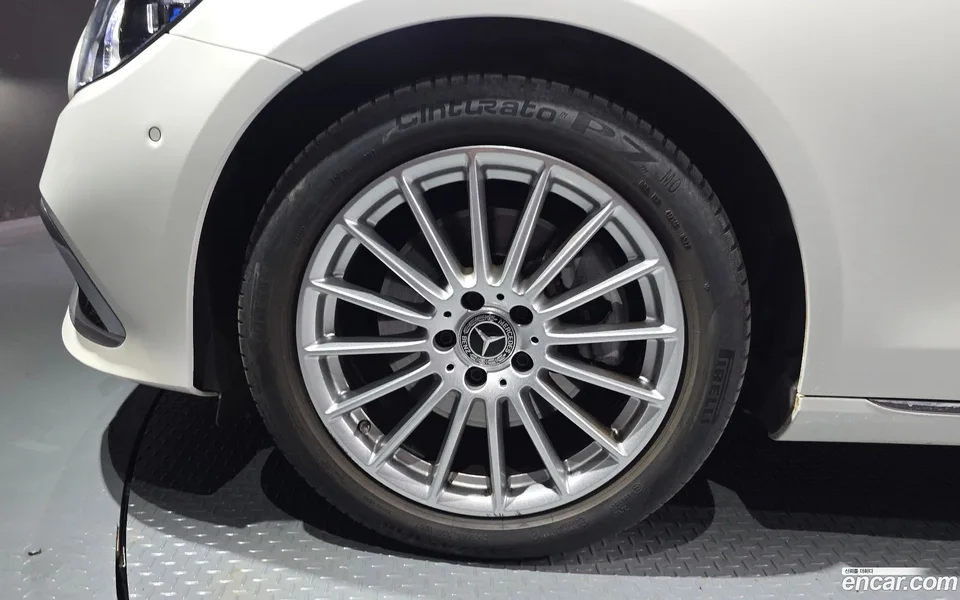 Mercedes-Benz E-Class E250 2022 — миниатюра 5