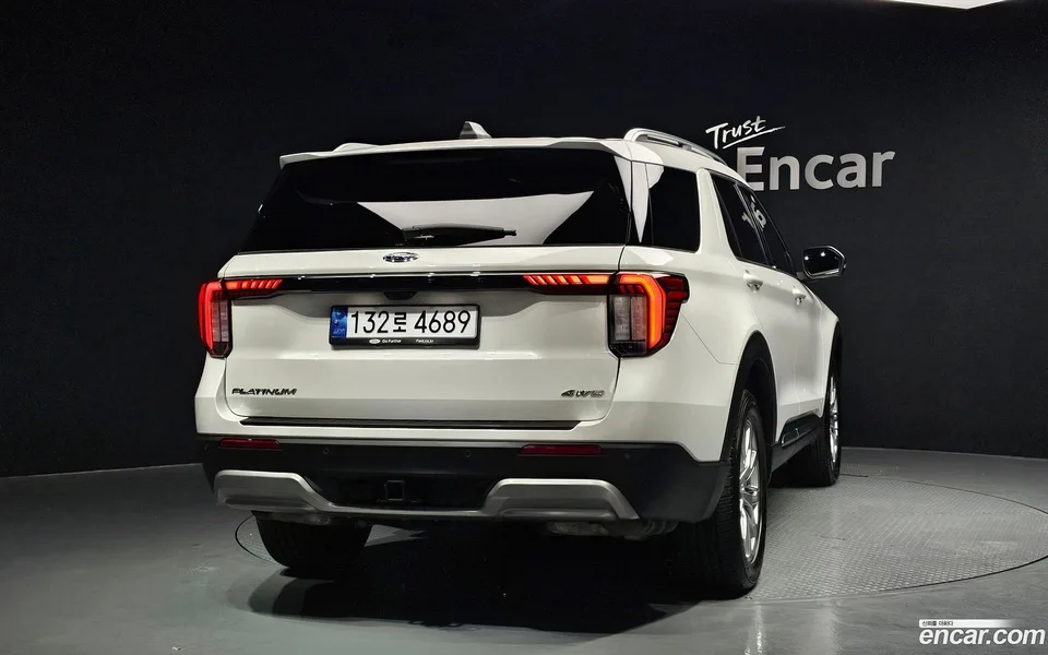 Ford Explorer 2.3 4WD 2025 — миниатюра 4
