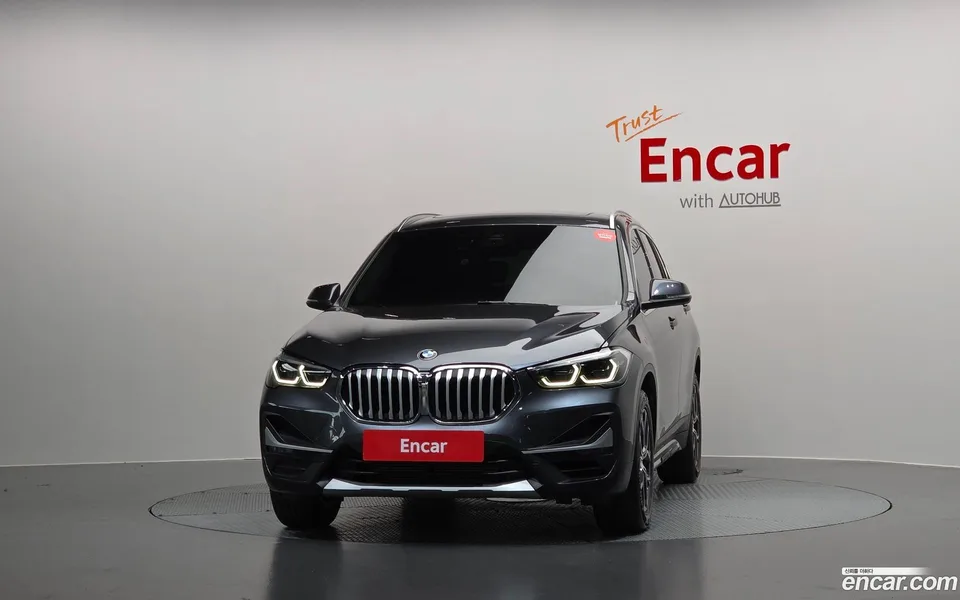 BMW X1 xDrive 20i xLine 2022 — миниатюра 3