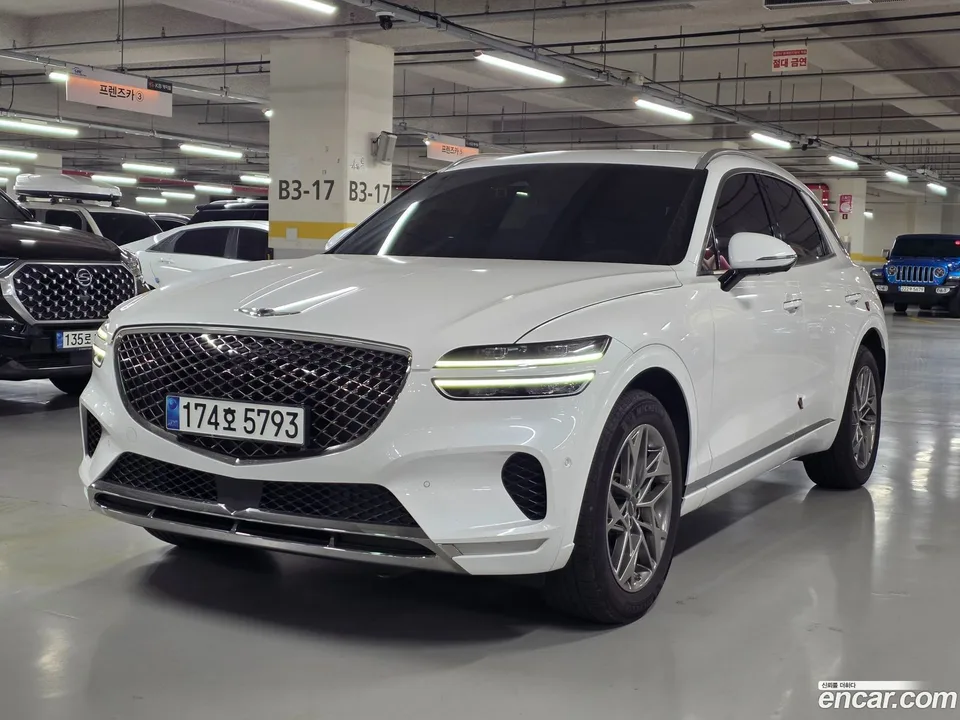 Genesis GV70 2.5T AWD 2023 — фото 1, купить с доставкой в Москву