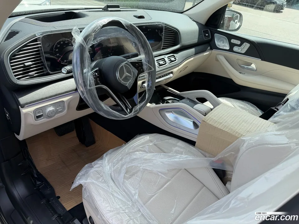 Mercedes-Benz GLE-Class GLE300d 4MATIC 2026 — миниатюра 3