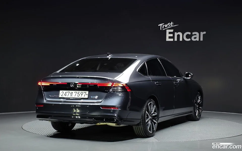 Honda Accord 2.0 2023 — миниатюра 2