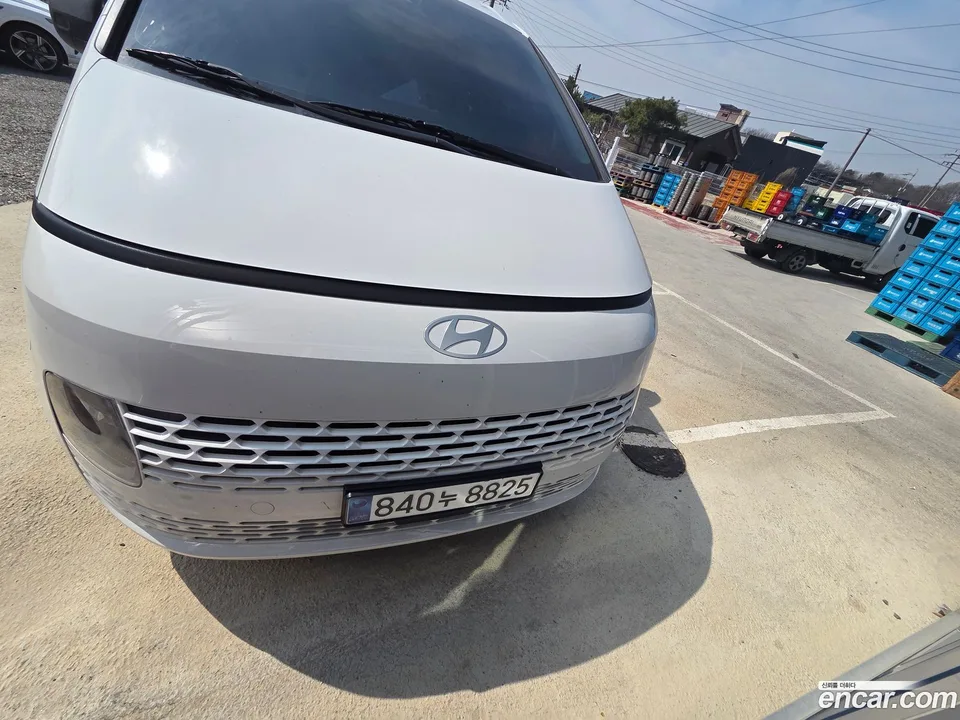 Hyundai Staria 3 2025 — фото 1, купить с доставкой в Москву
