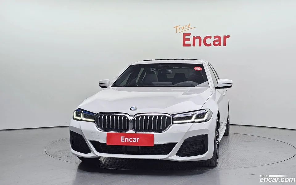BMW 5 Series 530i M 2023 — миниатюра 3