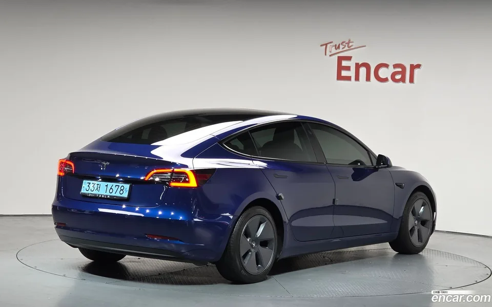 Tesla Model 3 RWD 2022 — миниатюра 2