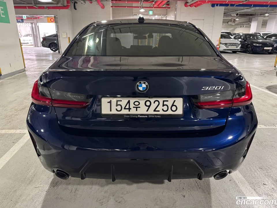 BMW 3 Series 320i M 2025 — миниатюра 4