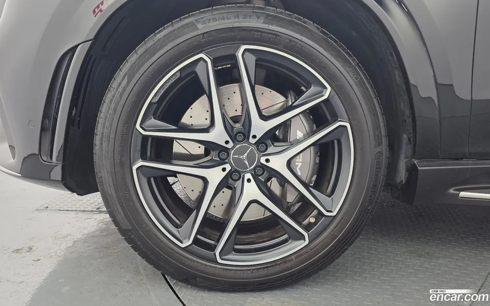 Mercedes-Benz GLE-Class AMG GLE53 4MATIC+ 2022 — миниатюра 5