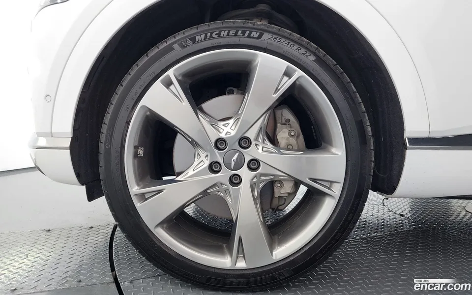 Genesis GV80 2.5T 2WD 2023 — миниатюра 5