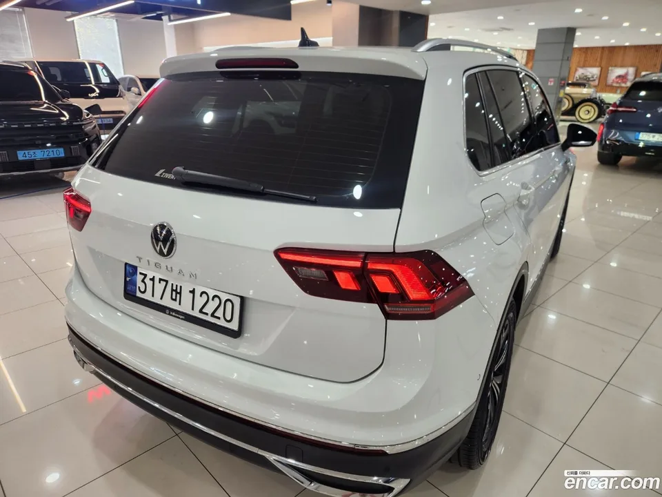 Volkswagen Tiguan 2.0 TDI 2023 — миниатюра 2