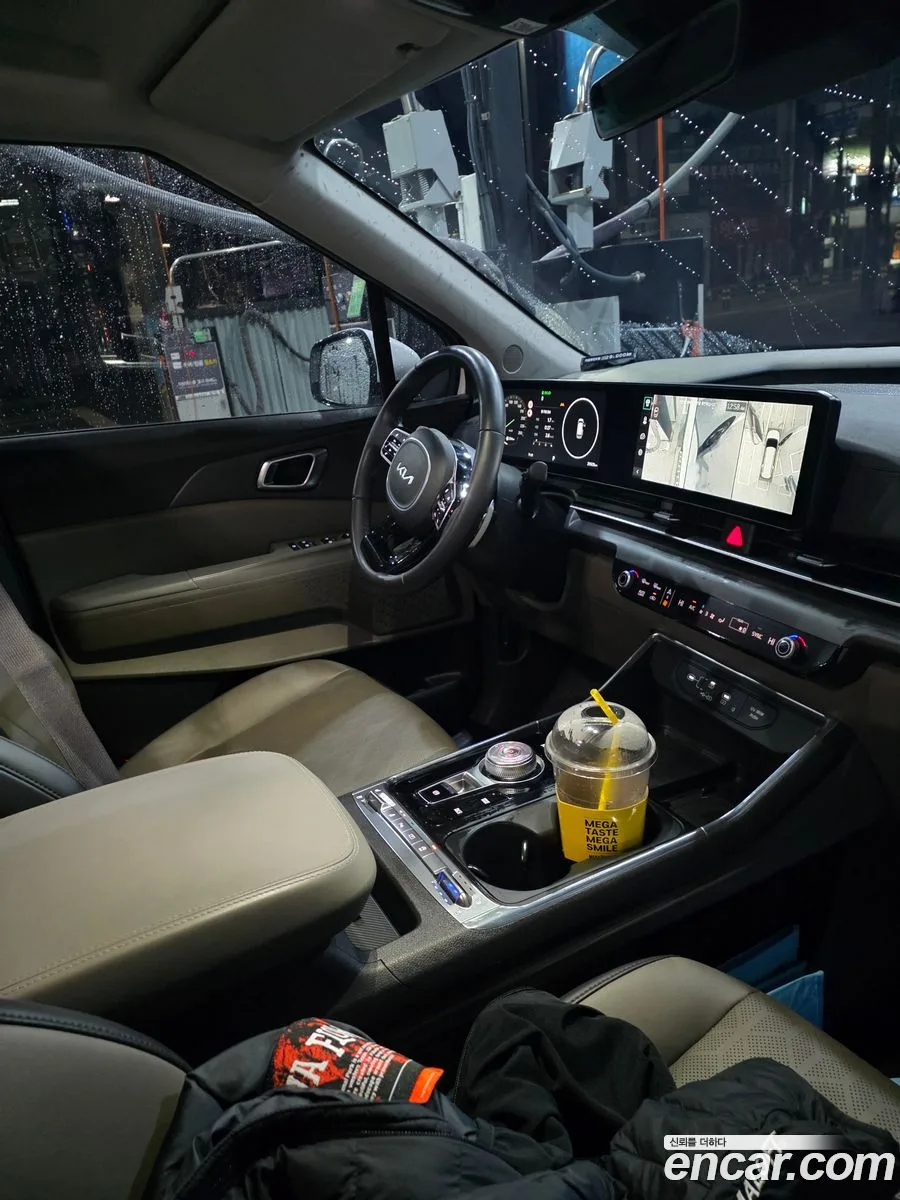 Kia Carnival 9 2023 — миниатюра 2