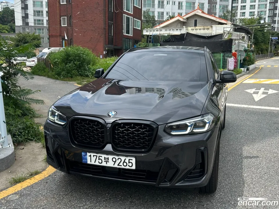 BMW X4 xDrive20i M 2024 — фото 1, купить с доставкой в Москву