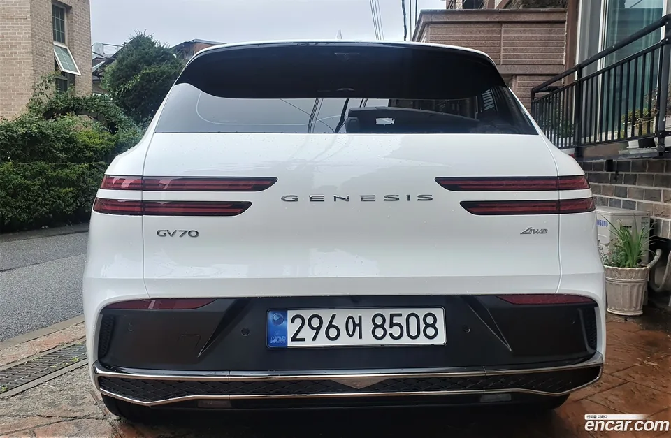 Genesis GV70 2.5T AWD 2025 — миниатюра 4