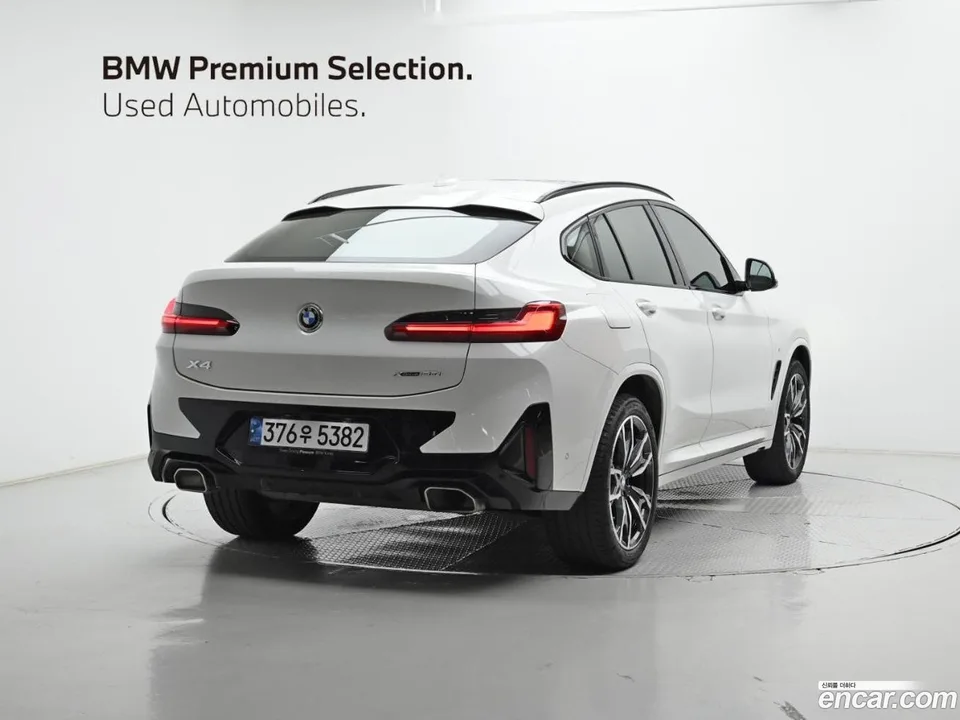 BMW X4 xDrive20i M 2025 — миниатюра 2