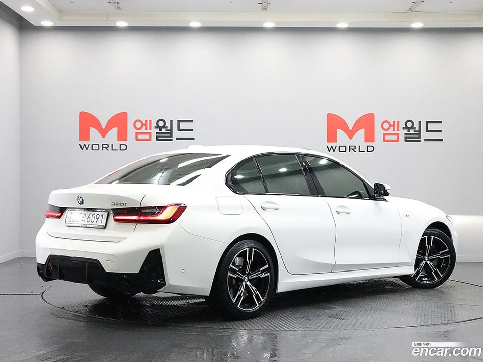 BMW 3 Series 320i M 2023 — миниатюра 3