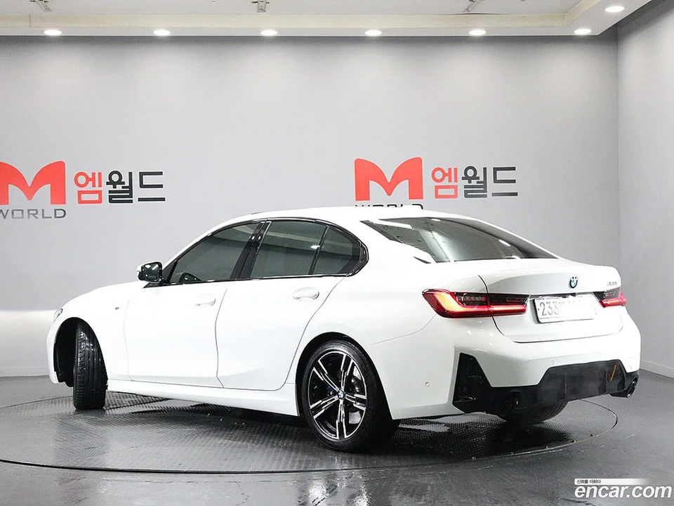 BMW 3 Series 320i M 2023 — миниатюра 4