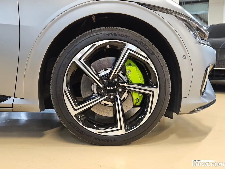 Kia EV6 GT 4WD 2022 — миниатюра 5