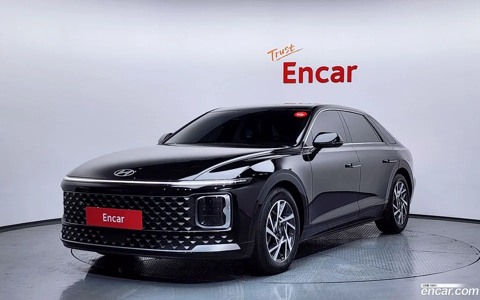 Hyundai Grandeur 2.5 2WD 2023 — фото 1, купить с доставкой в Москву
