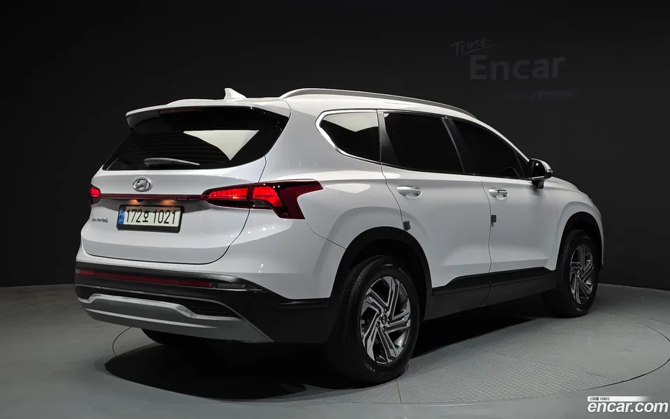 Hyundai SantaFe 2.2 2WD 2022 — миниатюра 2