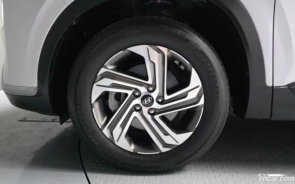 Hyundai SantaFe 2.2 2WD 2022 — миниатюра 5