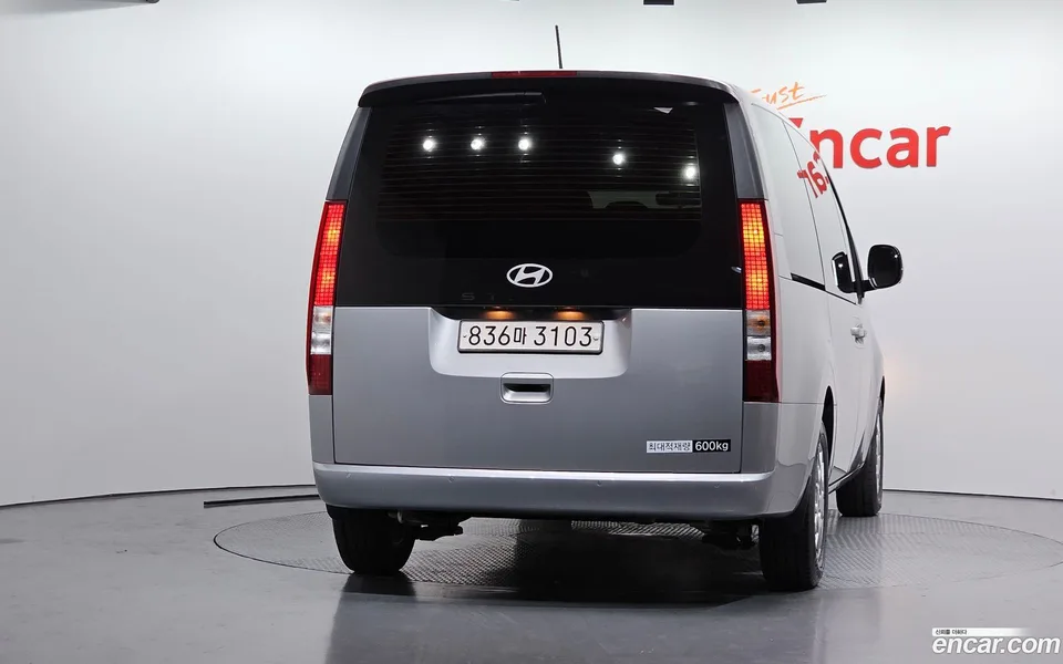 Hyundai Staria L3.5 5 2024 — миниатюра 4
