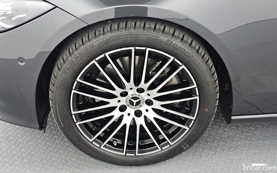 Mercedes-Benz C-Class C300 4MATIC 2024 — миниатюра 2