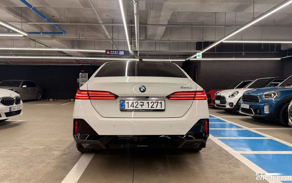 BMW 5 Series 523d M 2025 — миниатюра 4
