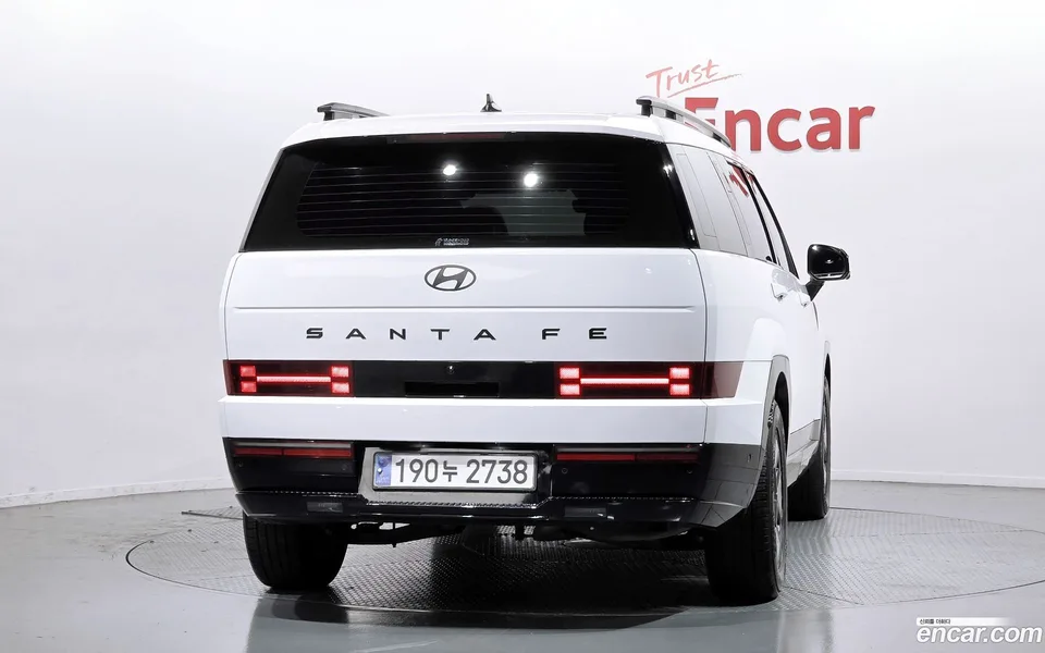 Hyundai SantaFe HEV 1.6 2WD 2023 — миниатюра 4