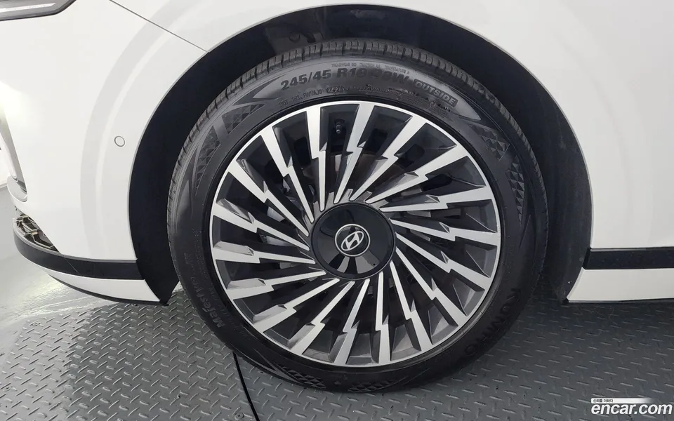 Hyundai Grandeur Hybrid 2023 — миниатюра 5