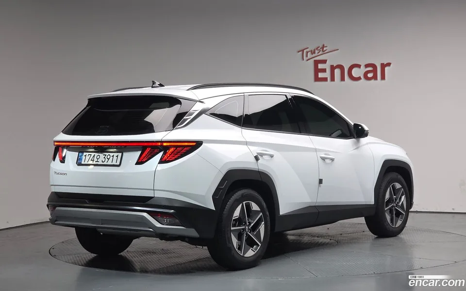Hyundai Tucson NX4 1.6 2WD 2024 — миниатюра 2