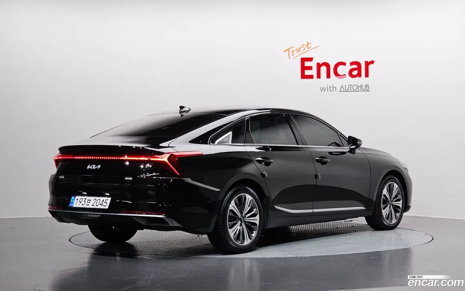 Kia K8 Hybrid 2023 — миниатюра 2
