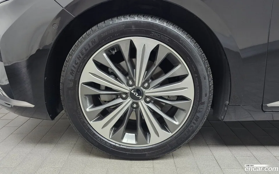 Kia K8 Hybrid 2023 — миниатюра 5