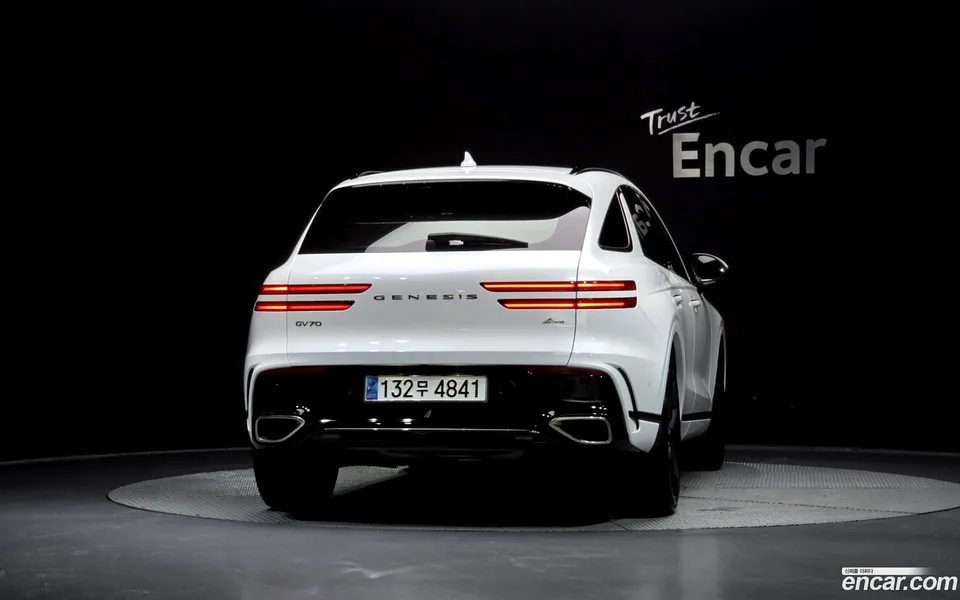 Genesis GV70 2.5T AWD 2024 — миниатюра 4
