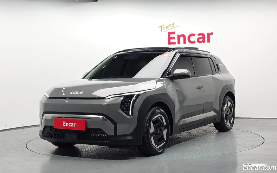 Kia EV3 2WD 2025 — фото 1, купить с доставкой в Москву