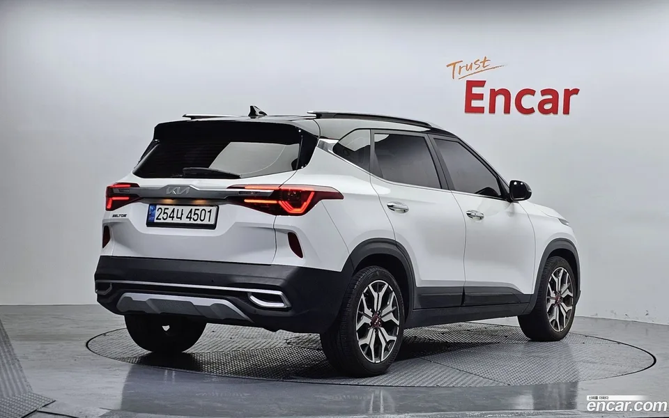 Kia Seltos 1.6 2WD 2022 — миниатюра 2