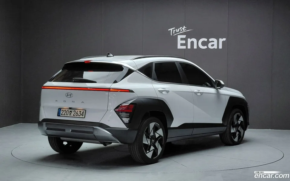 Hyundai Kona 1.6 2WD 2023 — миниатюра 2
