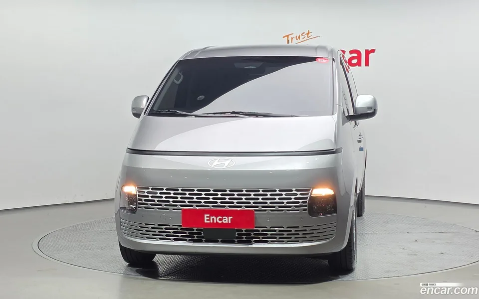 Hyundai Staria L3.5 3 2025 — миниатюра 3