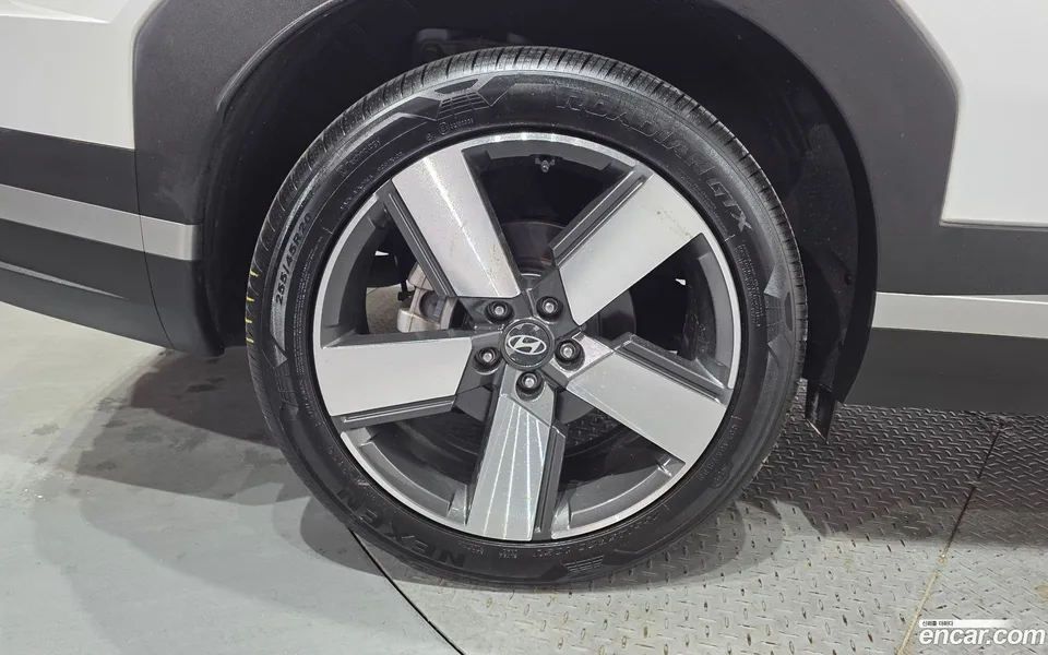 Hyundai SantaFe 2.5T 2WD 2024 — миниатюра 5